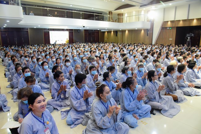 Dharma Talk “Peaceful place to stop ” – The 96th Seven-Day Retreat